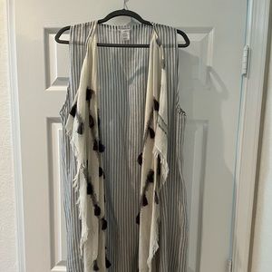 Anthropologie sleeveless kimono